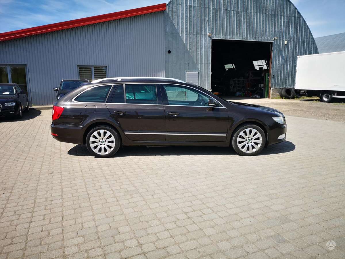 Skoda Superb, 2.0 l., Хэтчбек