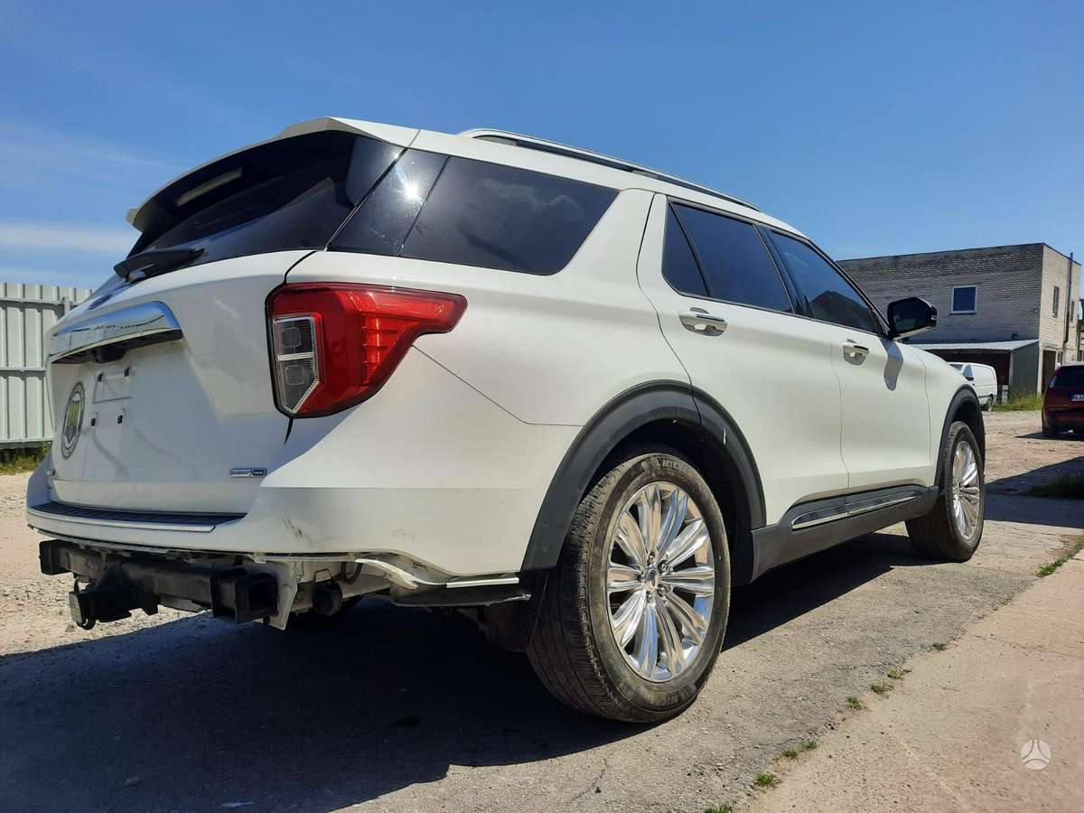 Ford Explorer, 2.3 l., off-road / crossover