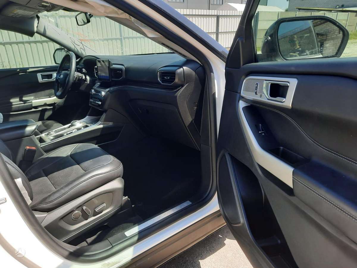 Ford Explorer, 2.3 l., off-road / crossover
