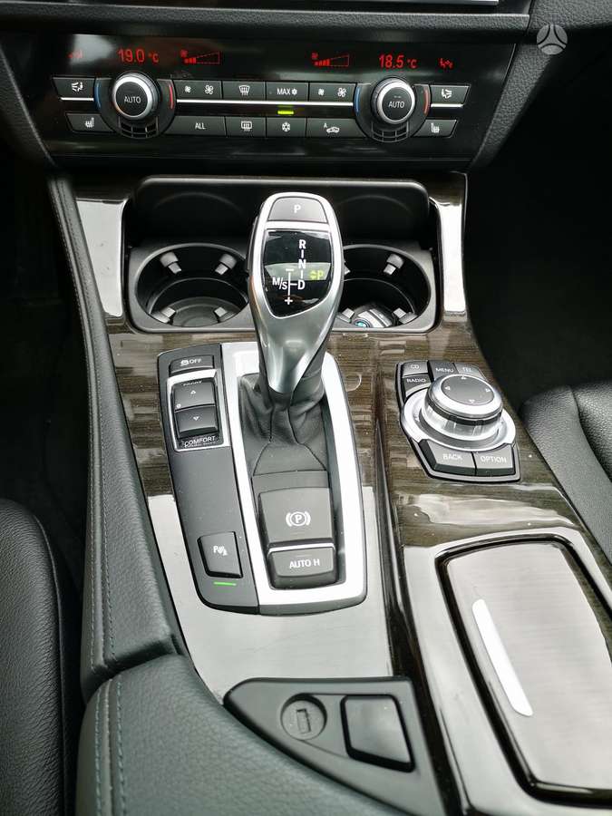 BMW 520, 2.0 l., Седан