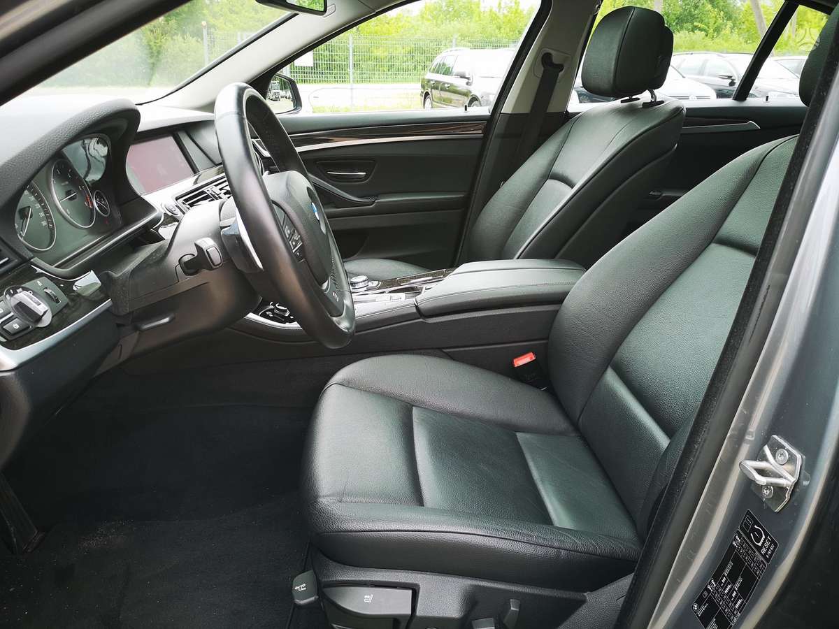 BMW 520, 2.0 l., Седан