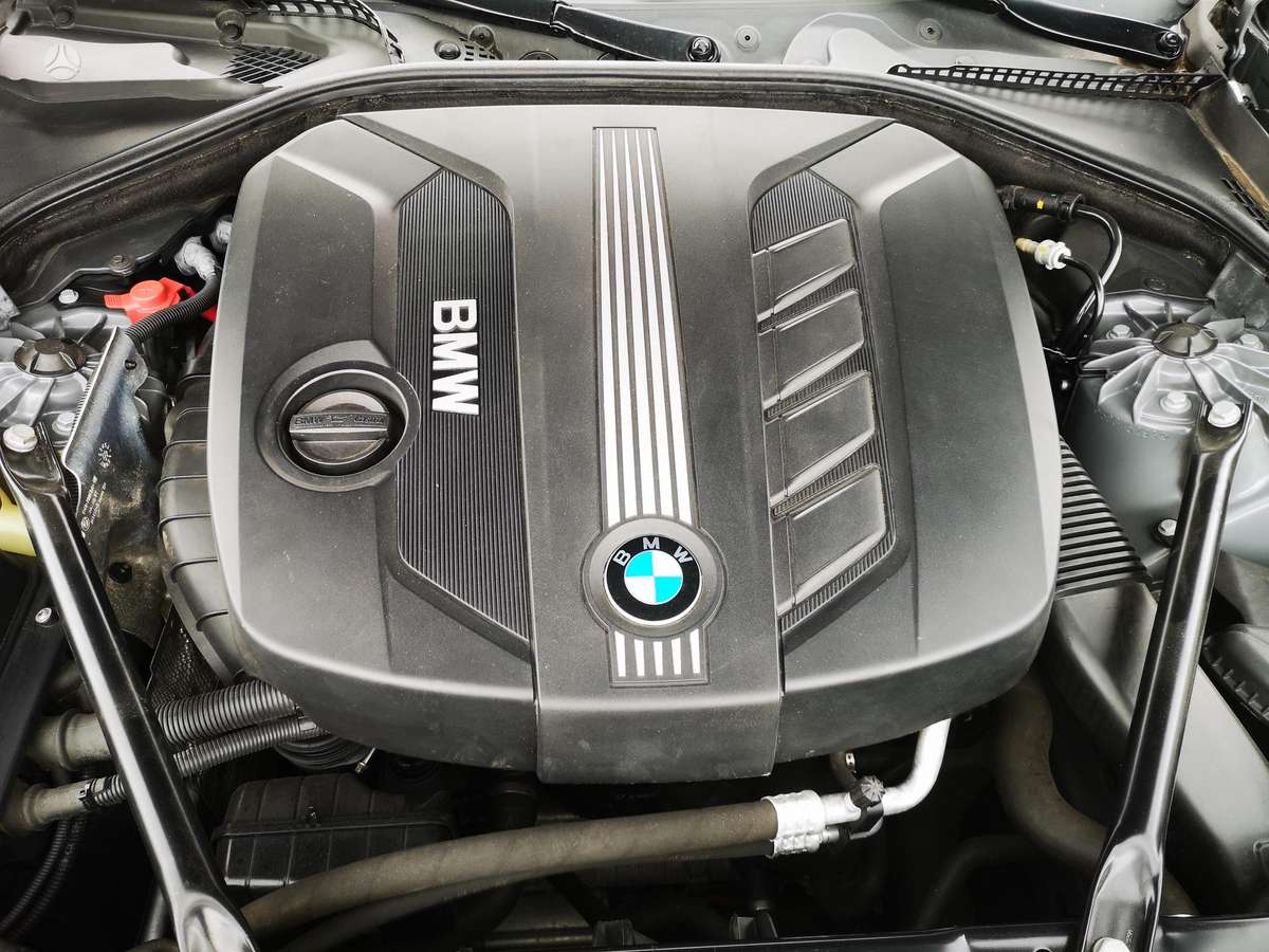 BMW 520, 2.0 l., Седан