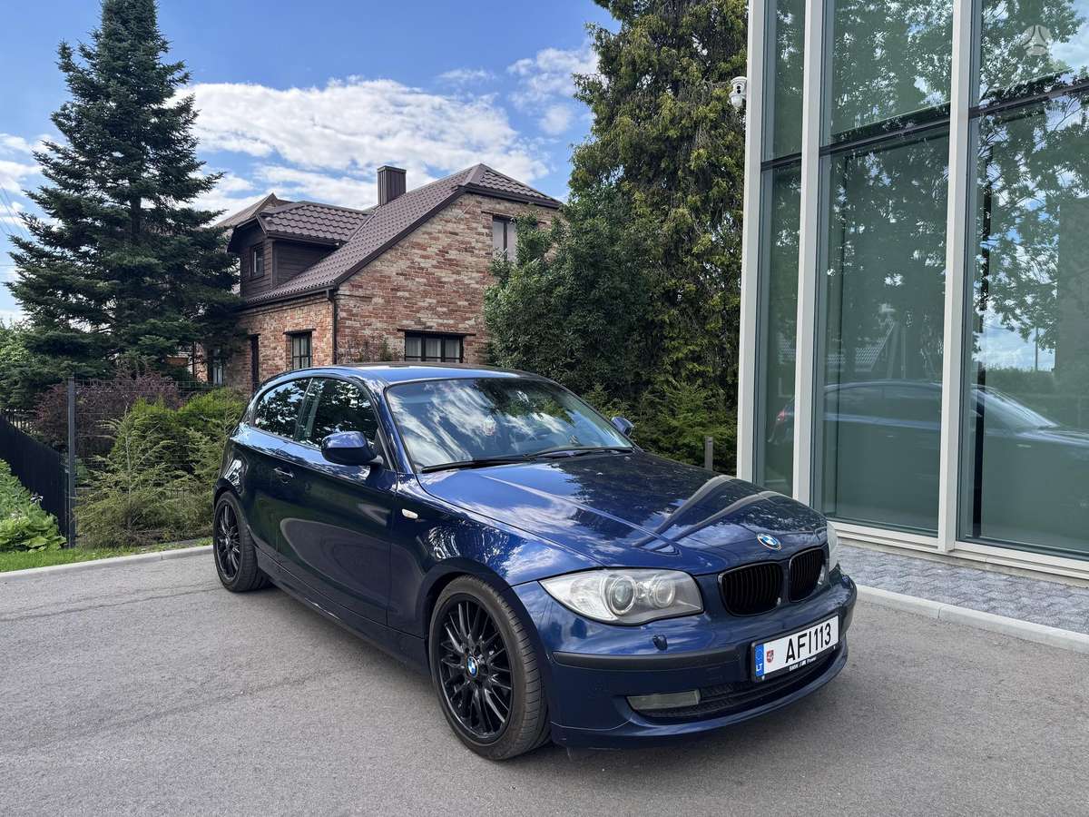 BMW 118, 2.0 l., Хэтчбек