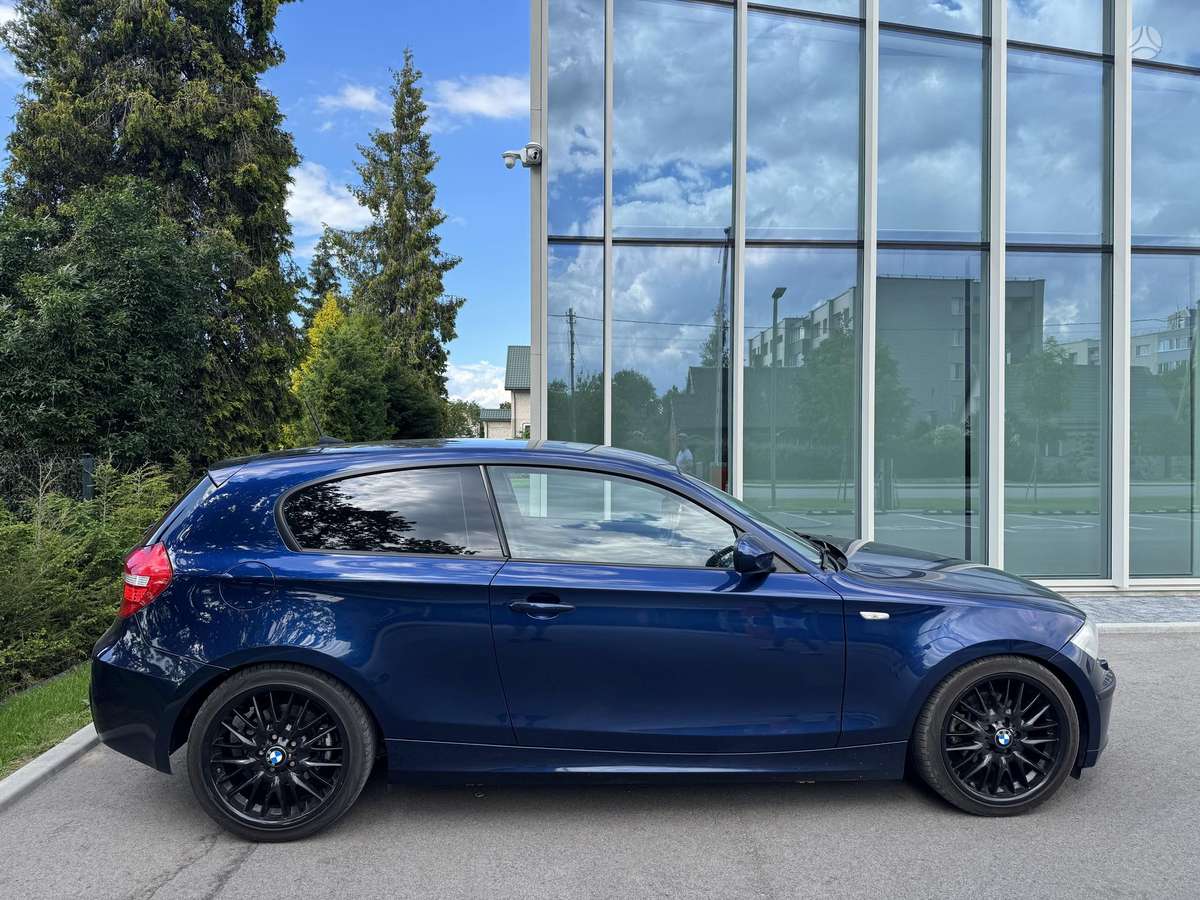 BMW 118, 2.0 l., Хэтчбек