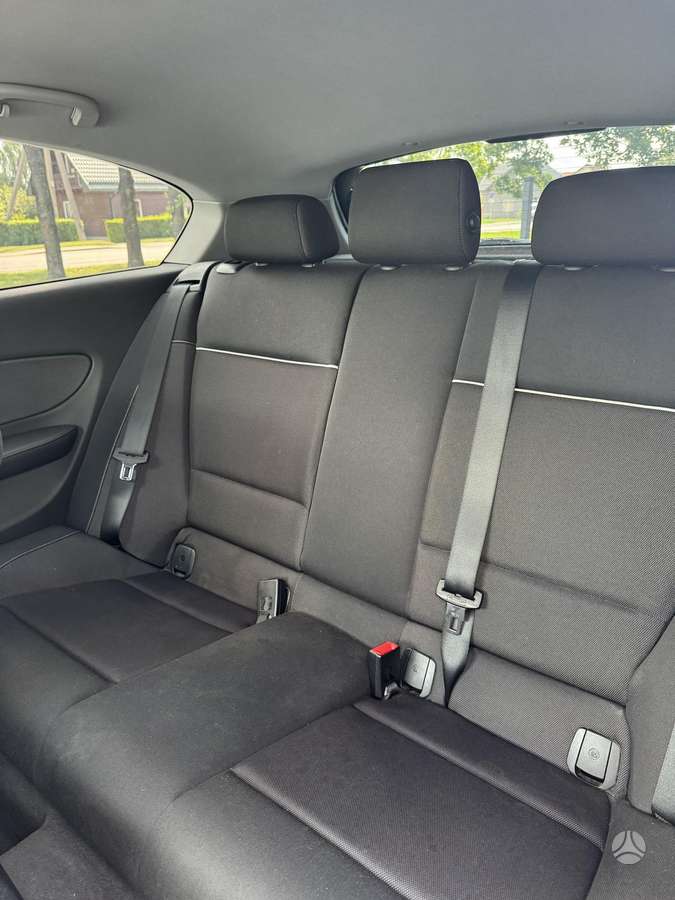 BMW 118, 2.0 l., hatchback