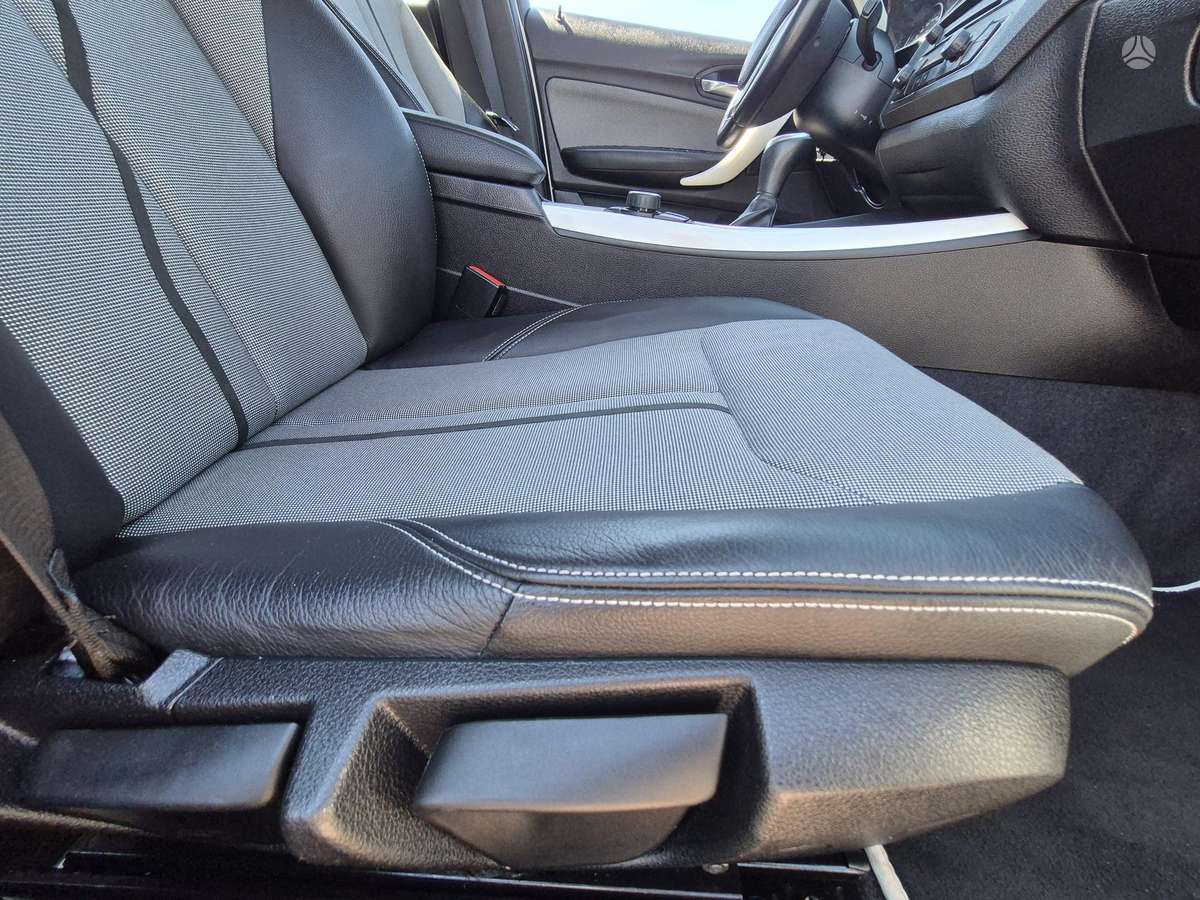BMW 114, 1.6 l., hatchback