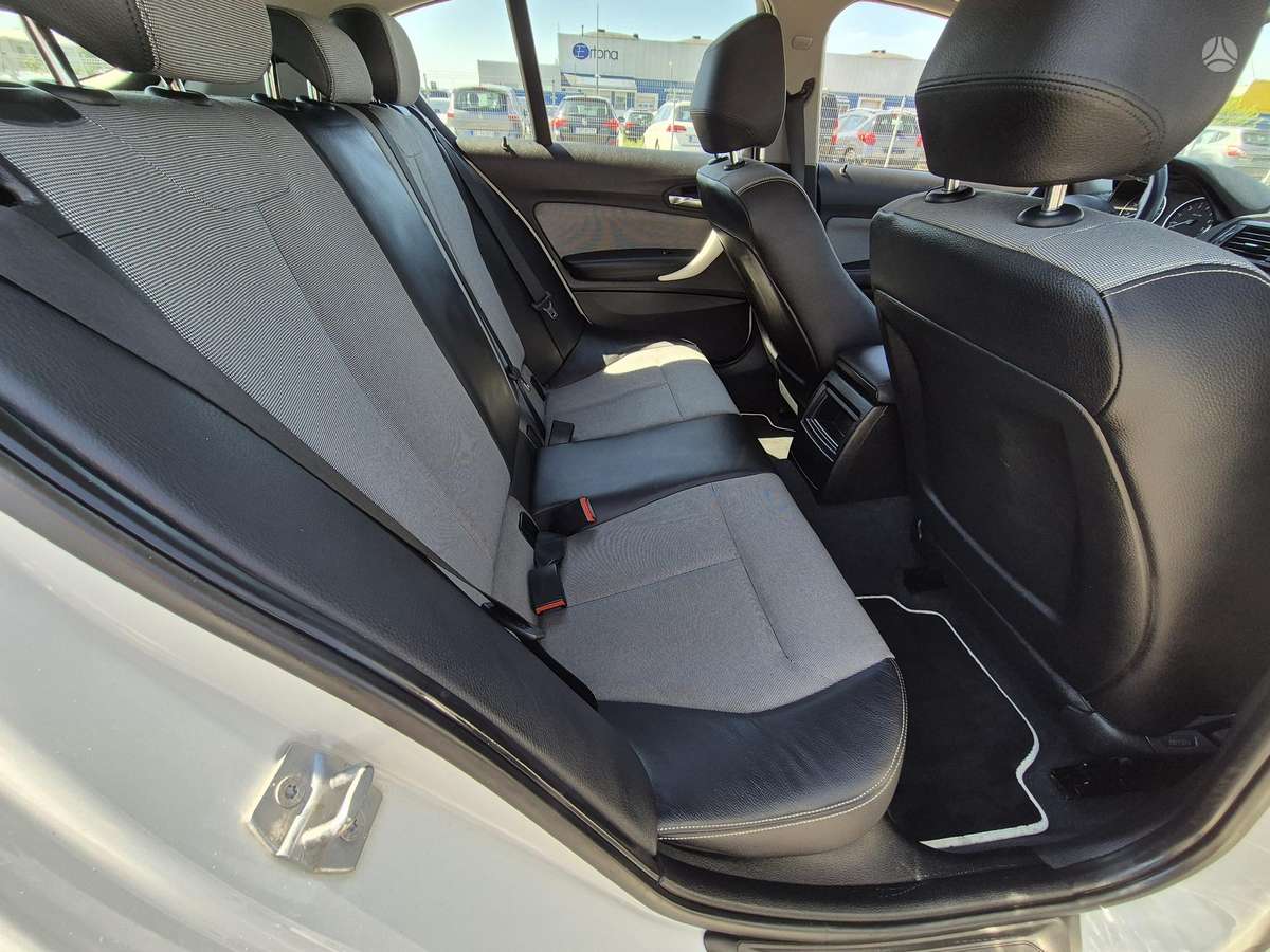 BMW 114, 1.6 l., hatchback