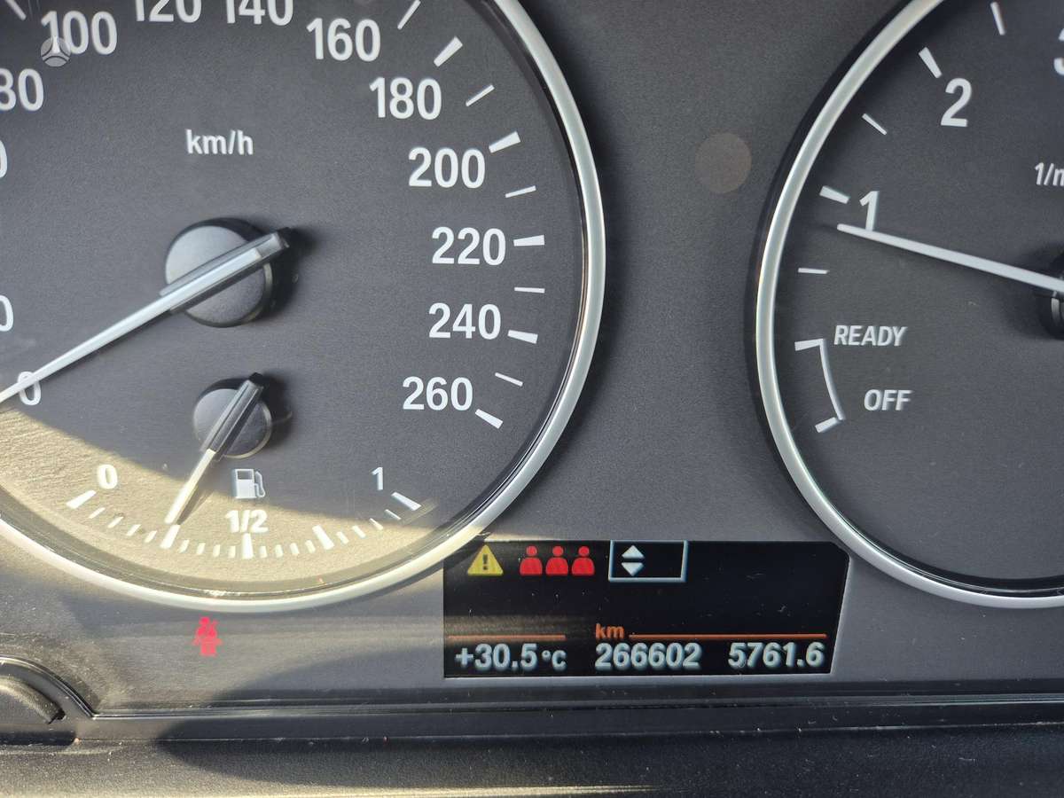 BMW 114, 1.6 l., hatchback