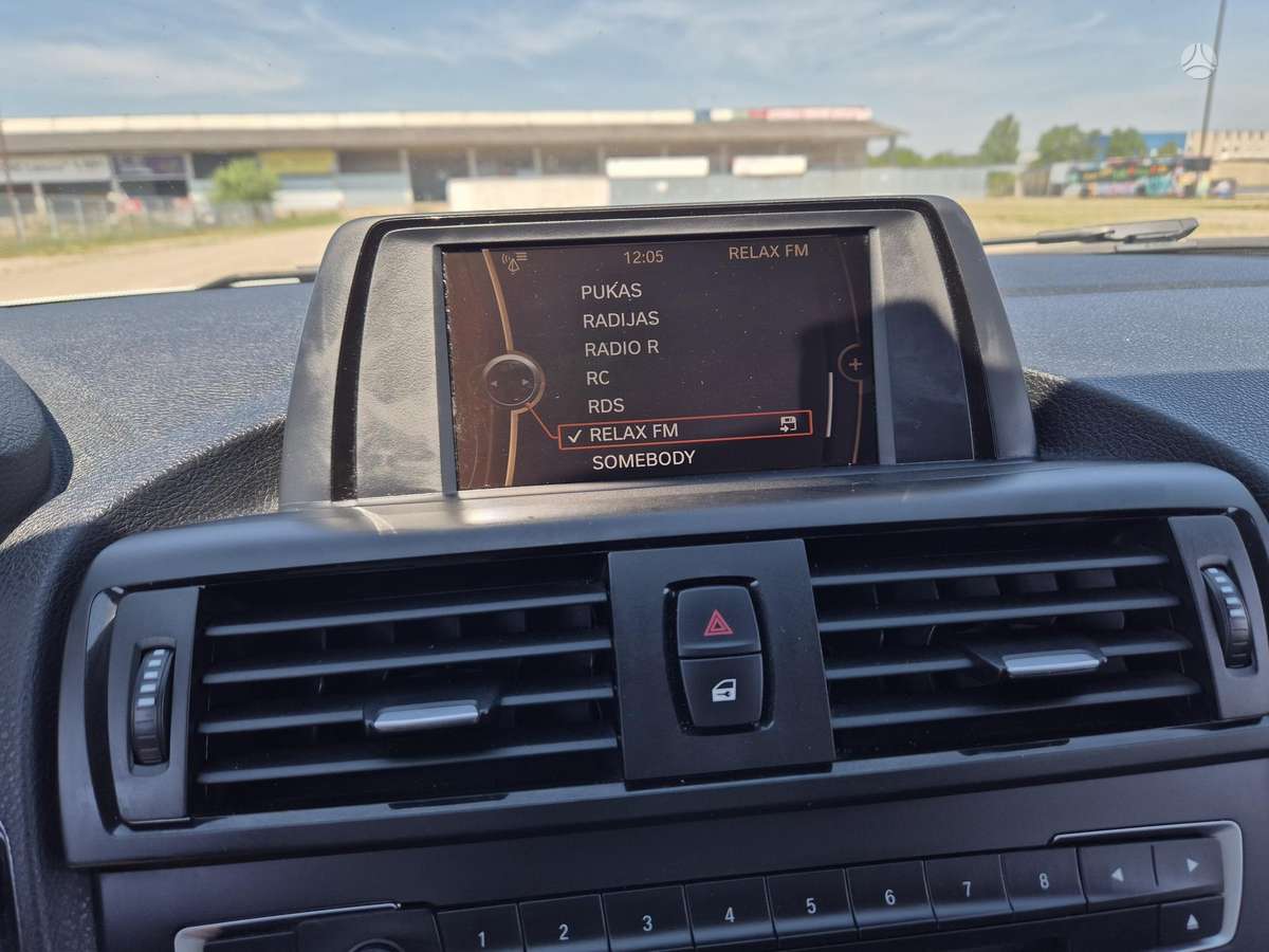 BMW 114, 1.6 l., hatchback