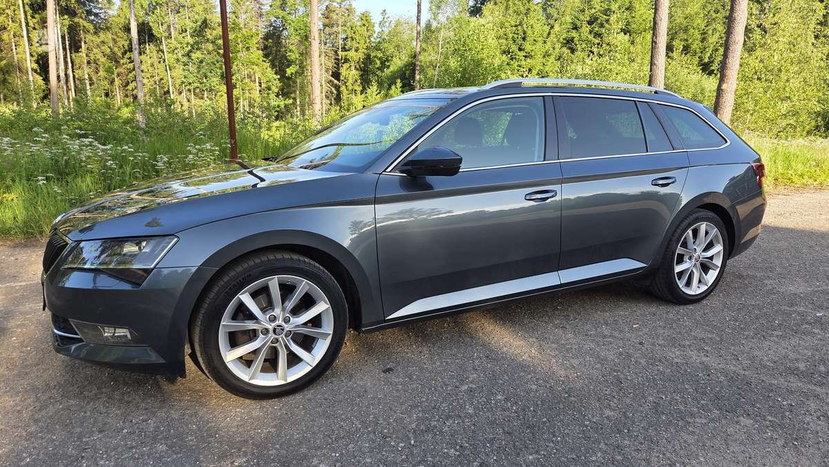 Škoda Superb - 8
