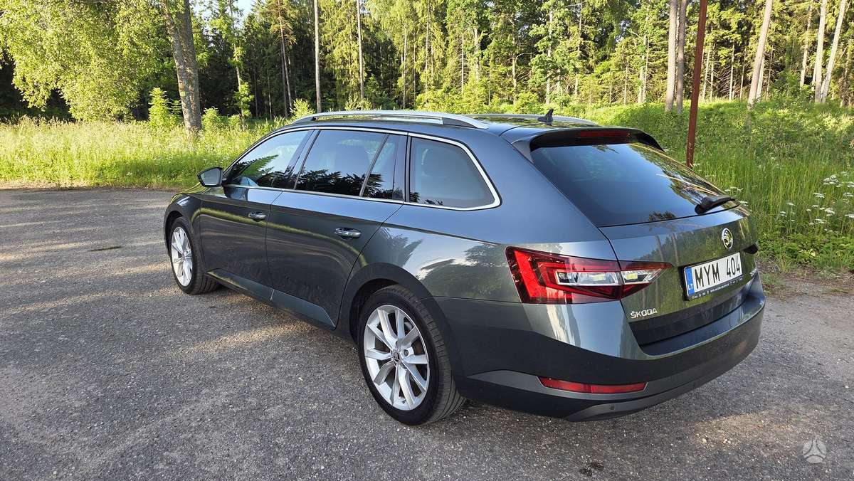 Škoda Superb - 10