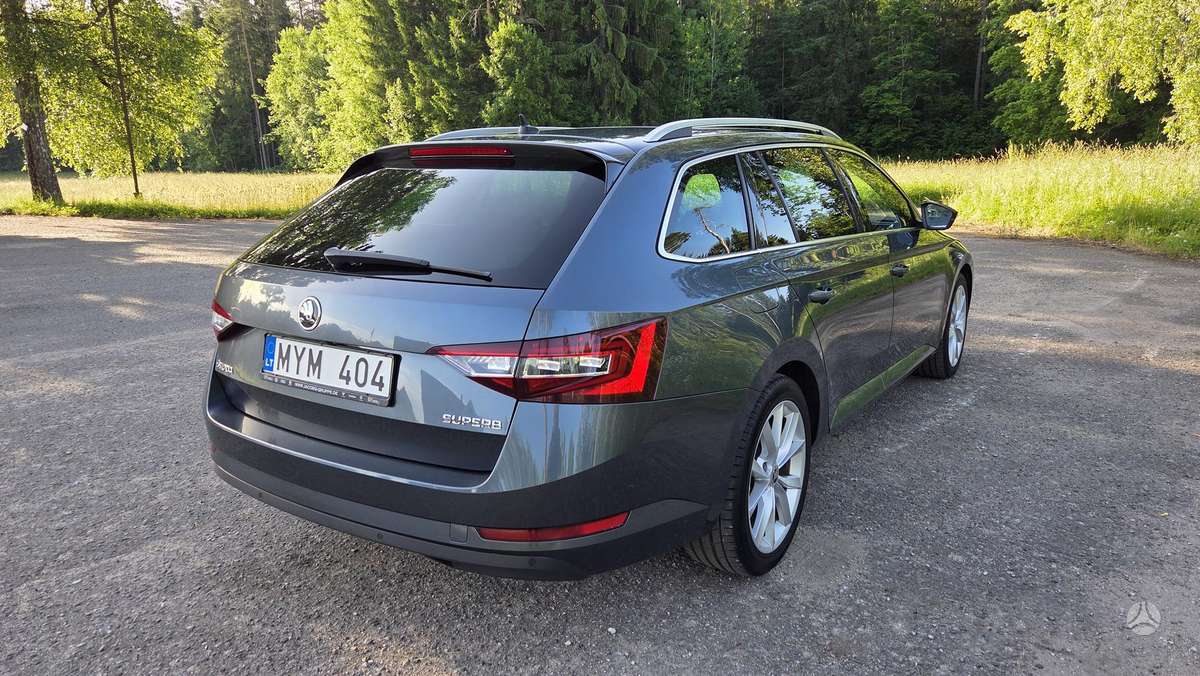 Škoda Superb - 12