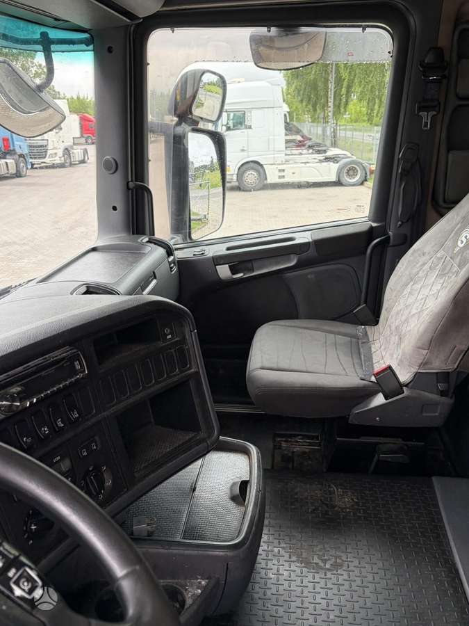 Scania R440, semi-trailer trucks