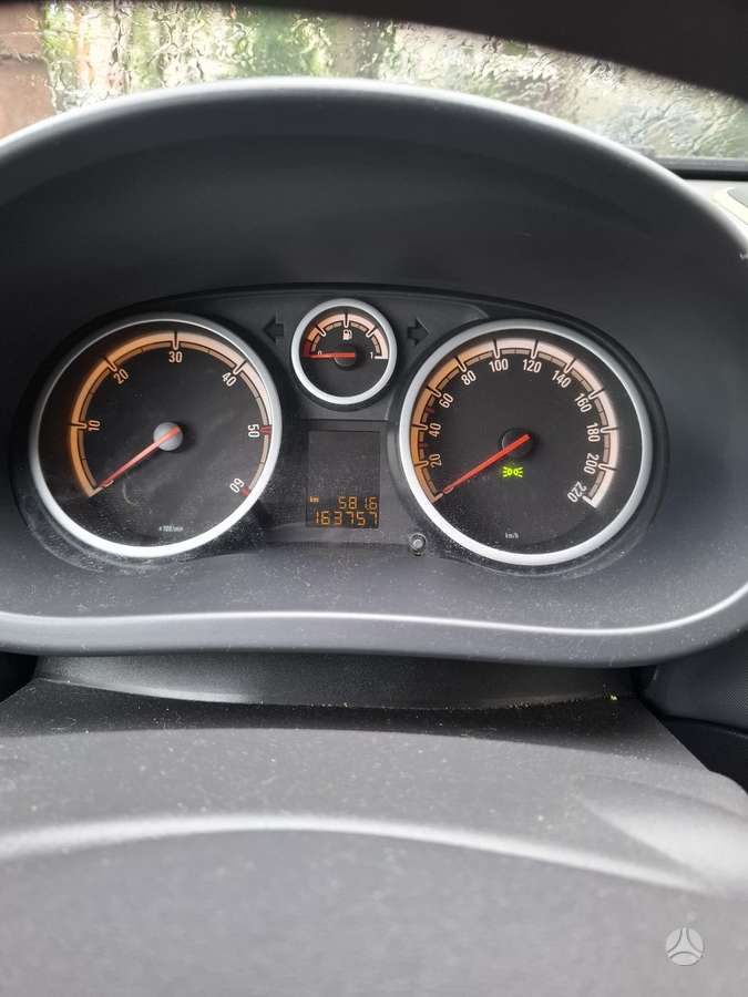 Opel Corsa, 1.3 l., Хэтчбек