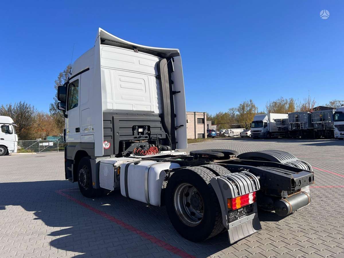 Mercedes-Benz Actros 1844 LS, double sleeper
