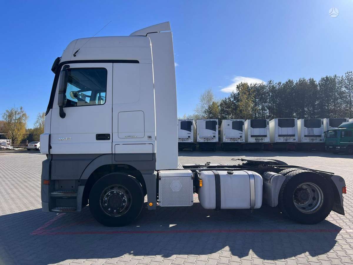 Mercedes-Benz Actros 1844 LS, double sleeper