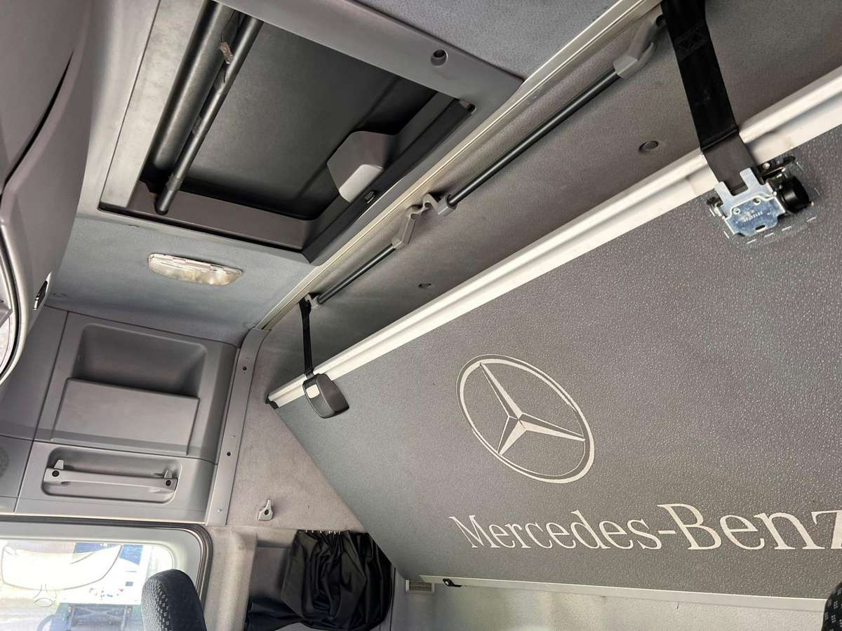 Mercedes-Benz Actros 1844 LS, double sleeper