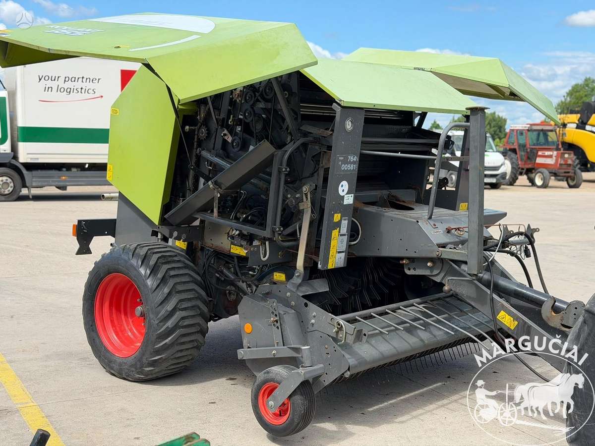 Claas Rollant 355 RotoCut, balers