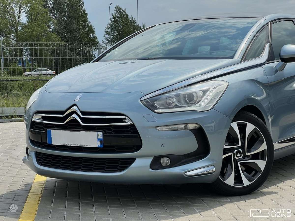 Citroen DS5, 2.0 l., hatchback