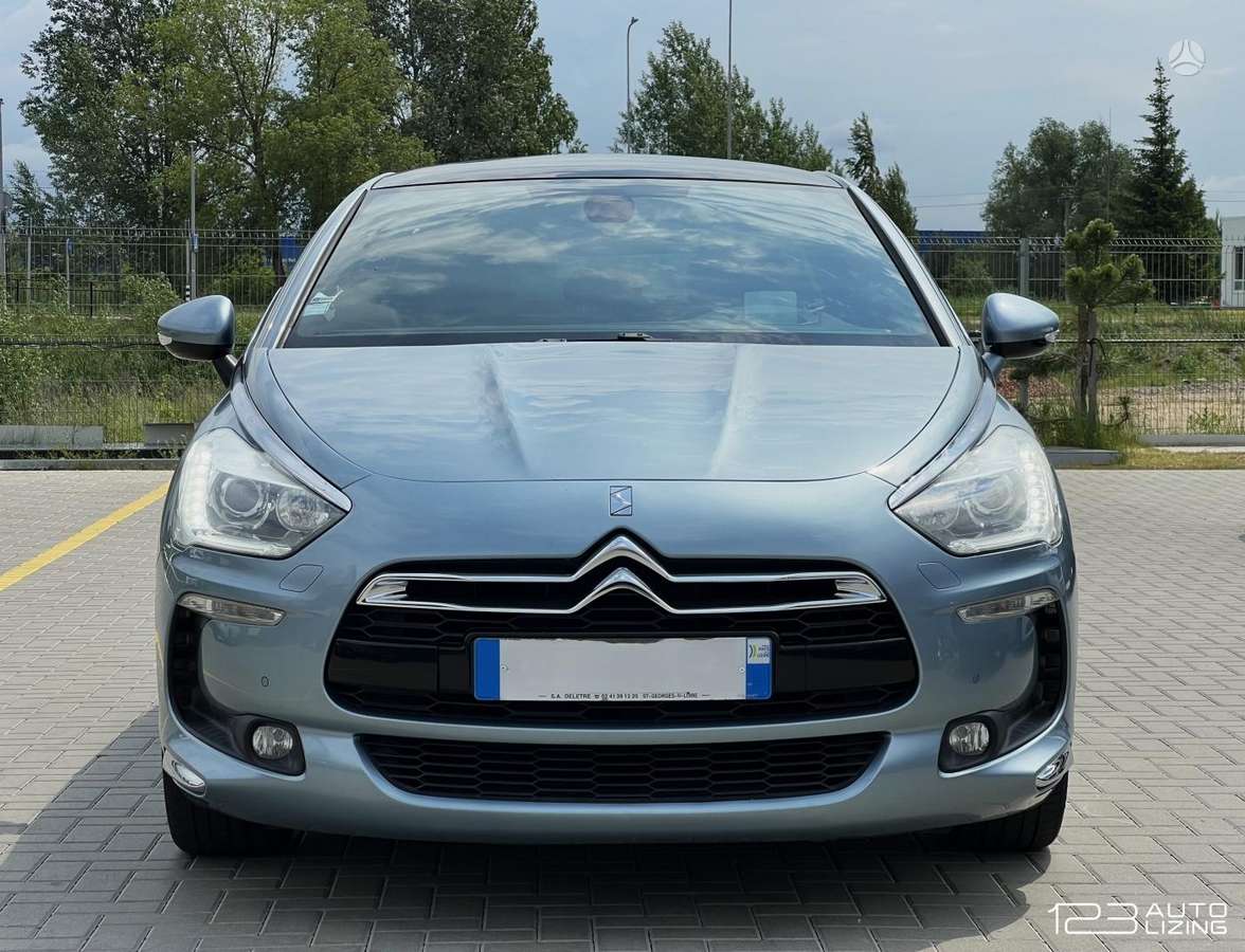Citroen DS5, 2.0 l., hatchback