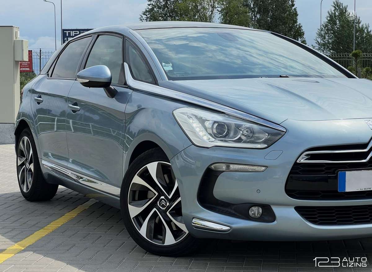 Citroen DS5, 2.0 l., hatchback