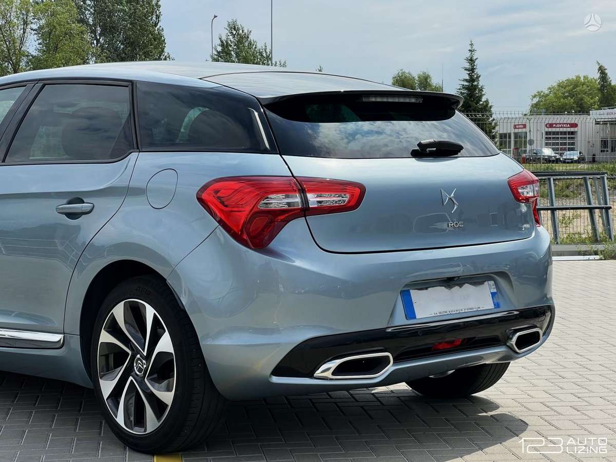 Citroen DS5, 2.0 l., hatchback