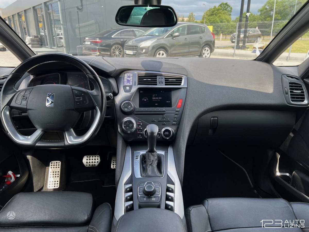 Citroen DS5, 2.0 l., hatchback