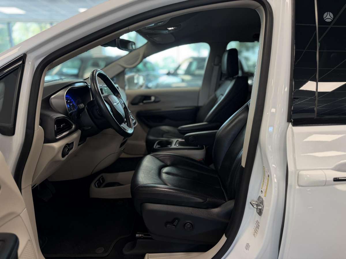 Chrysler Pacifica, 3.6 l., Минивэн