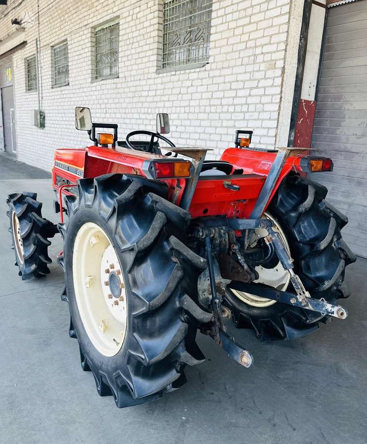 Yanmar FX335, tractors