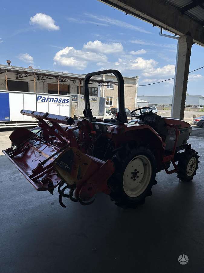 Yanmar AF-22, traktoriai