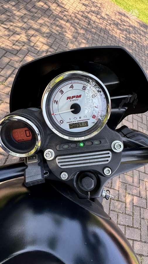 Harley-Davidson XR 1200cc, street / classic