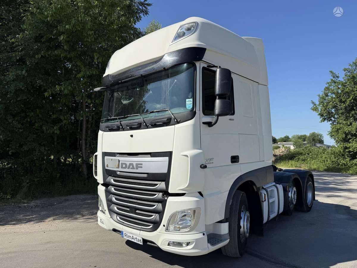 DAF XF 460, double sleeper