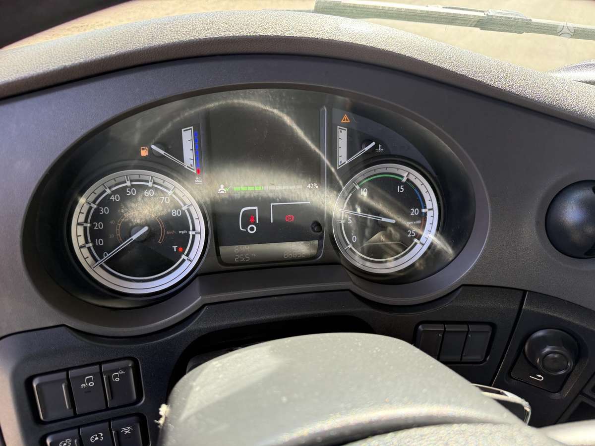 DAF XF 460, 2 miegamosios vietos