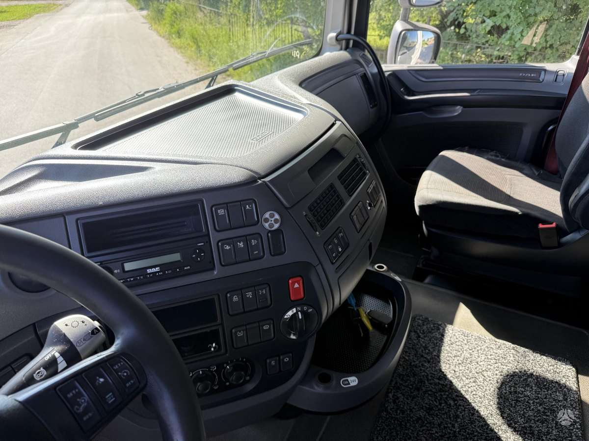 DAF XF 460, double sleeper