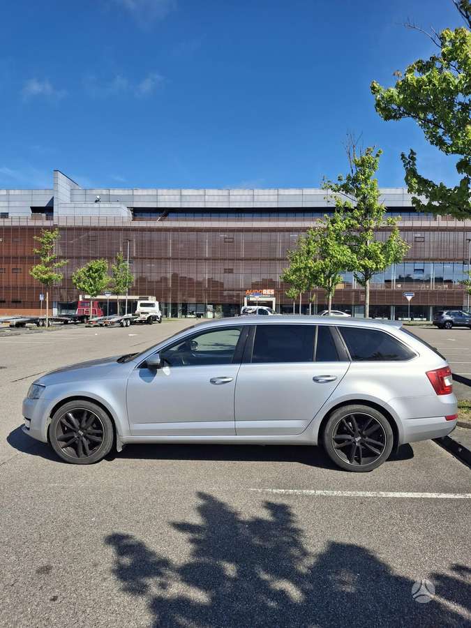 Škoda Octavia - 8
