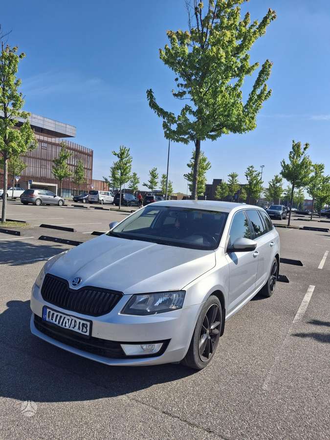 Škoda Octavia - 2