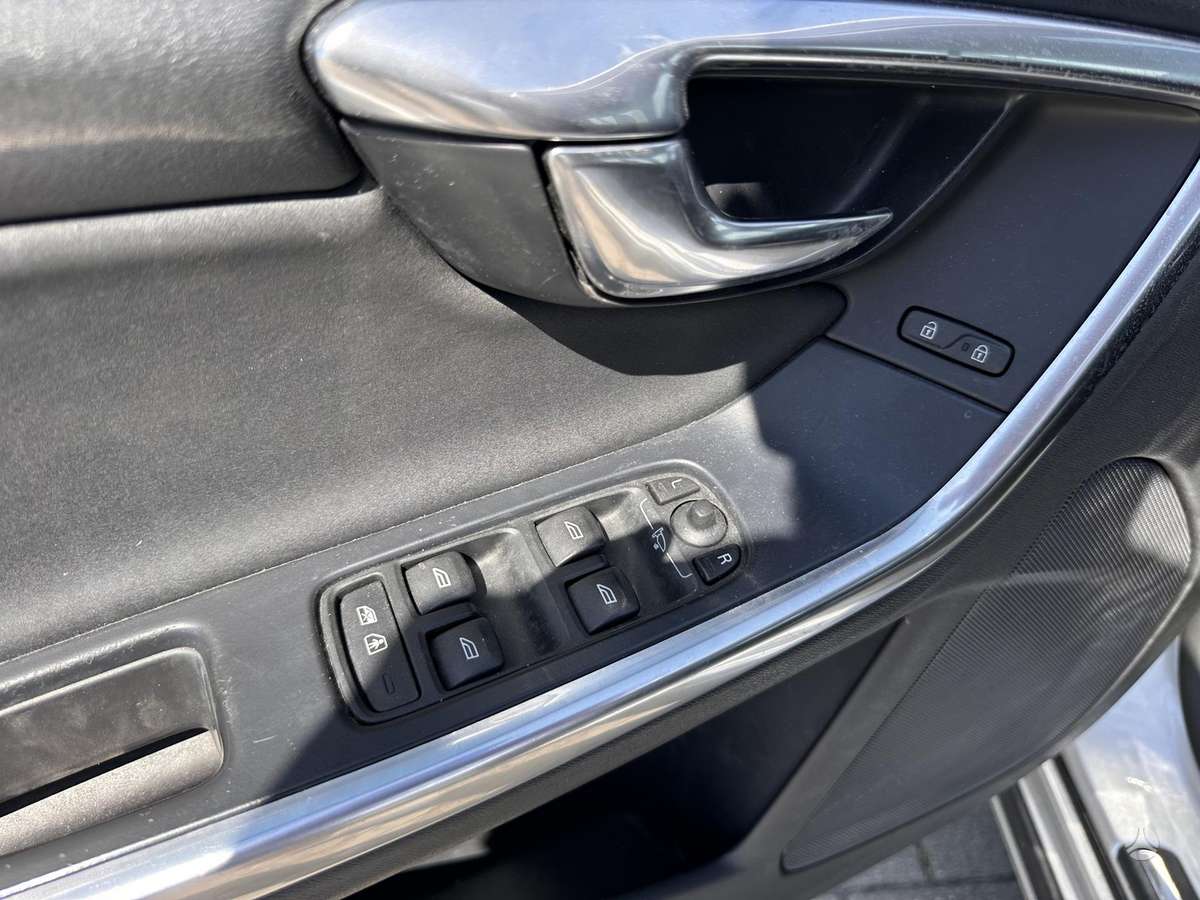 Volvo V60, 1.6 l., Универсал