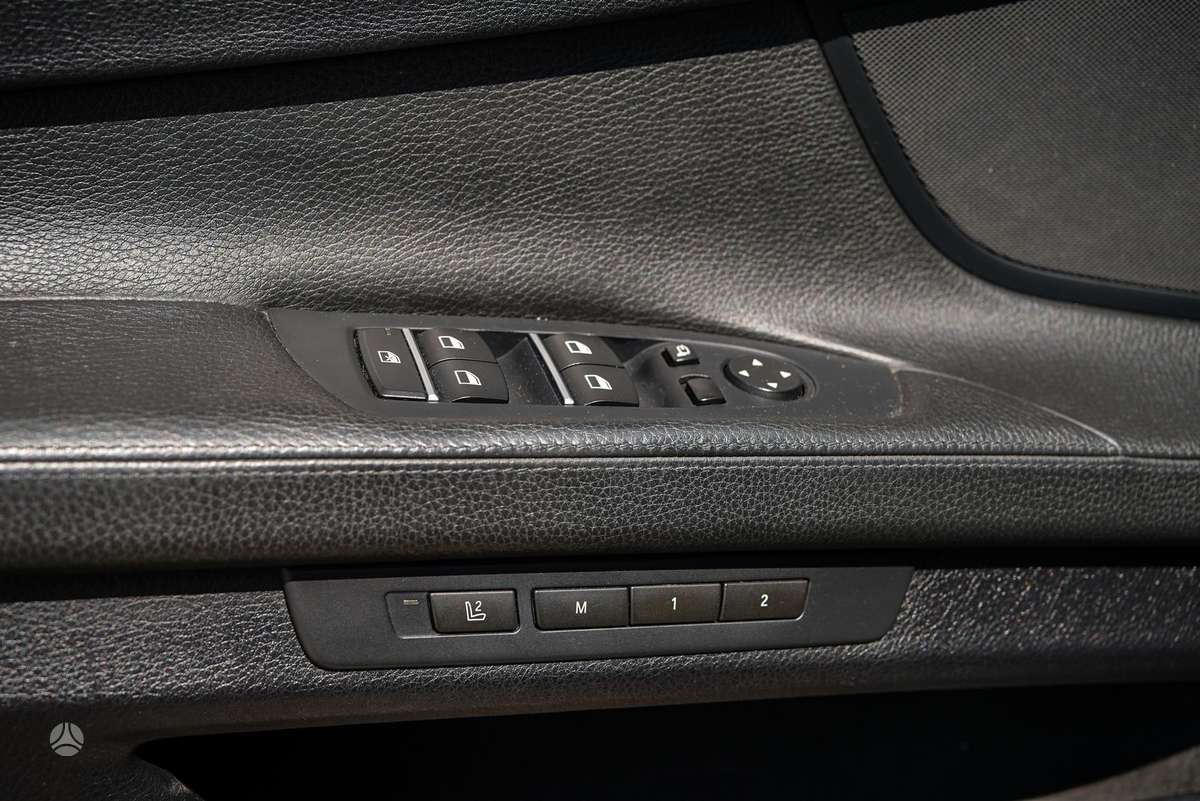 BMW 740, 3.0 l., Седан