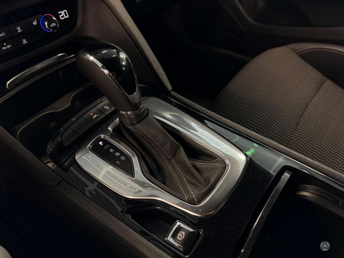 Opel Insignia, 2.0 l., Универсал