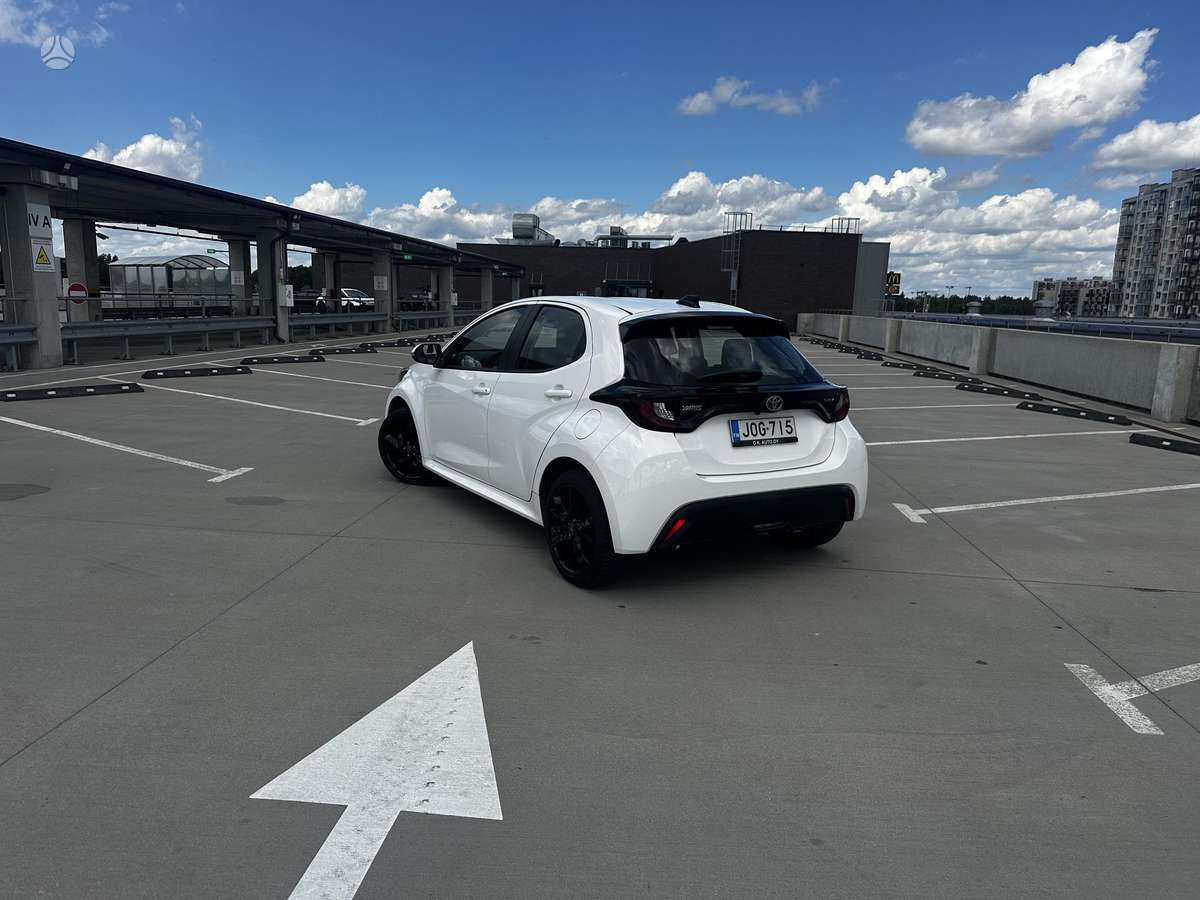 Toyota Yaris - 1