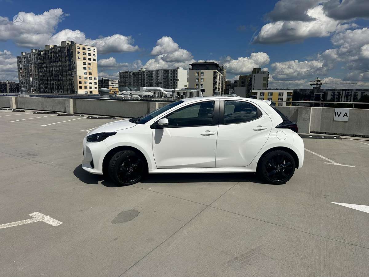 Toyota Yaris - 4