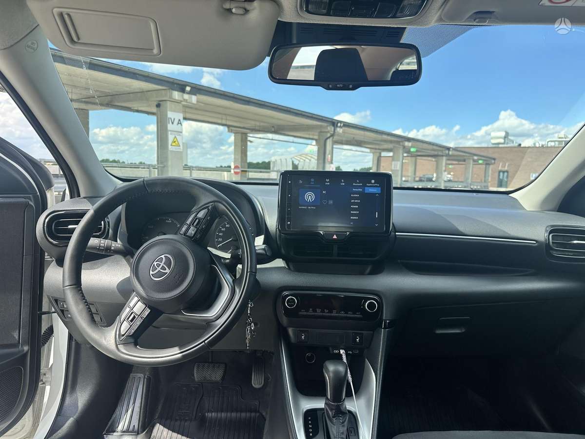 Toyota Yaris - 7