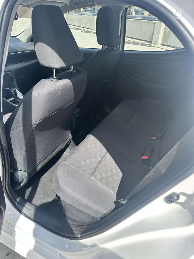 Toyota Yaris - 8