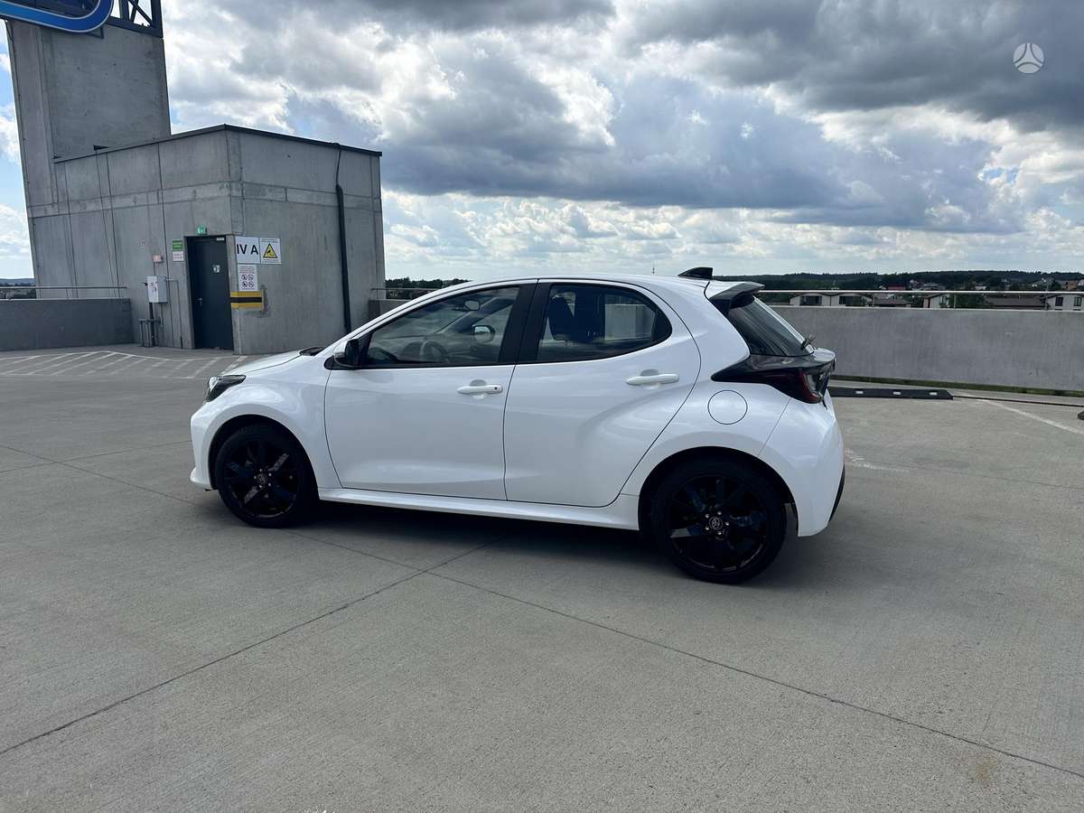 Toyota Yaris - 11
