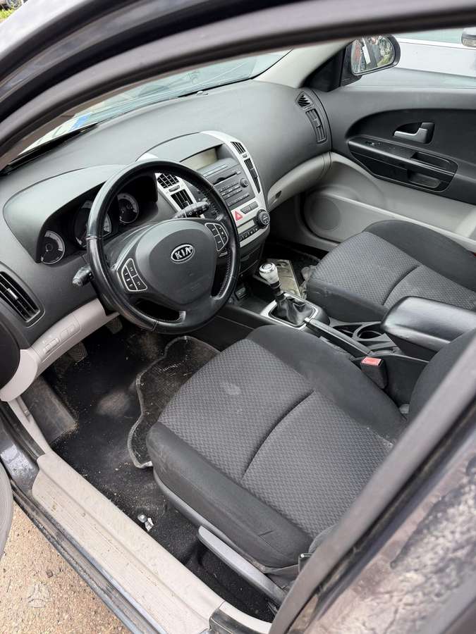 Kia Ceed, 1.6 l., hatchback