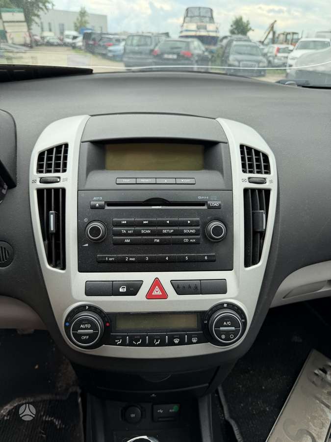 Kia Ceed, 1.6 l., hatchback