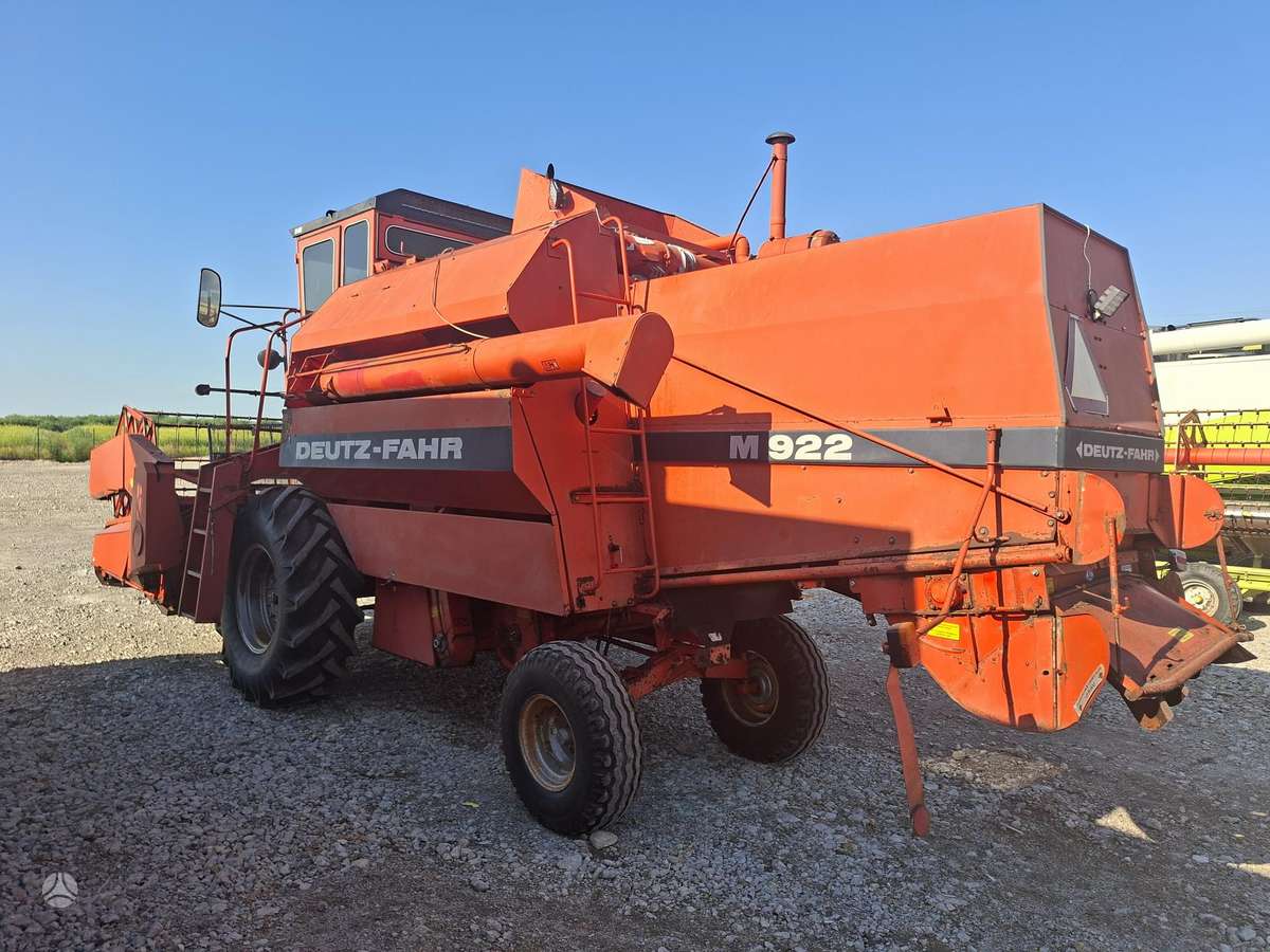 Deutz-Fahr M922, комбайны