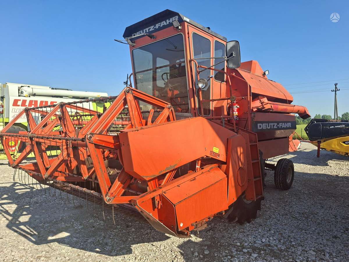 Deutz-Fahr M922, комбайны