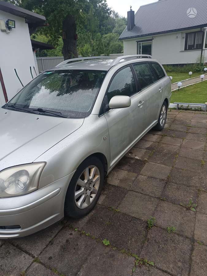 Toyota Avensis - 3