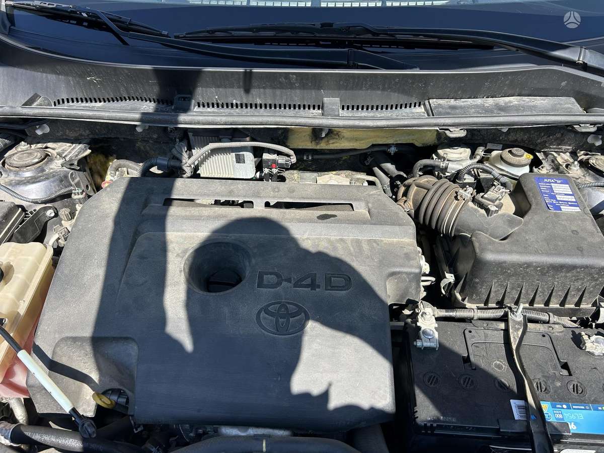 Toyota RAV4 - 10